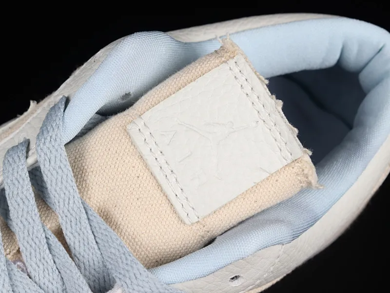 All categories Air Jordan Jordan series basketball shoes Air Jordan 1 Low Z version Air Jordan 1 Low "Canvas" AJ1 Joe 1 meter white canvas stitching low-top basketball shoes DQ4151-500